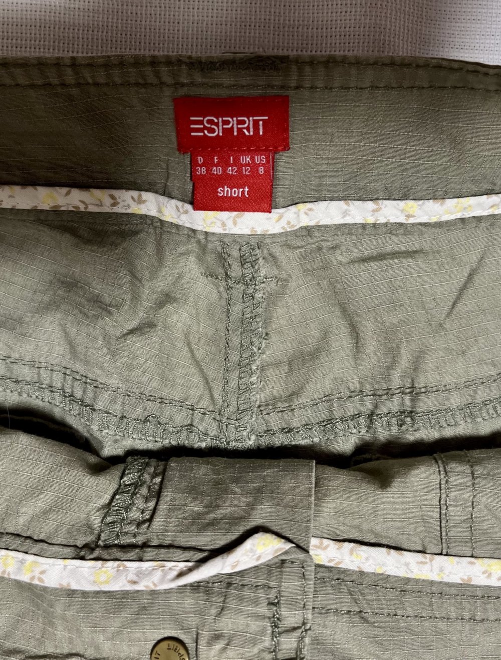 Neuwertige Schicke Hose von Esprit- Gr 38