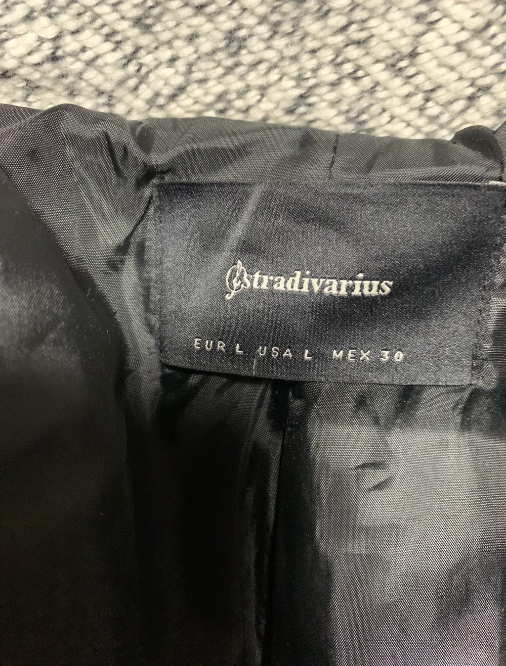 Neuwertiger toller Mantel - Jacke - von Stradivarius - Gr 40 - 42