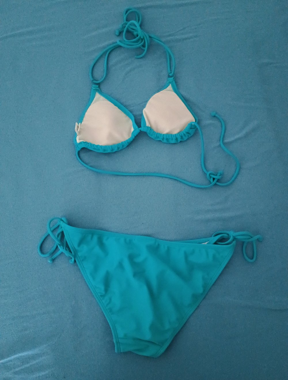 Bikinis in 36