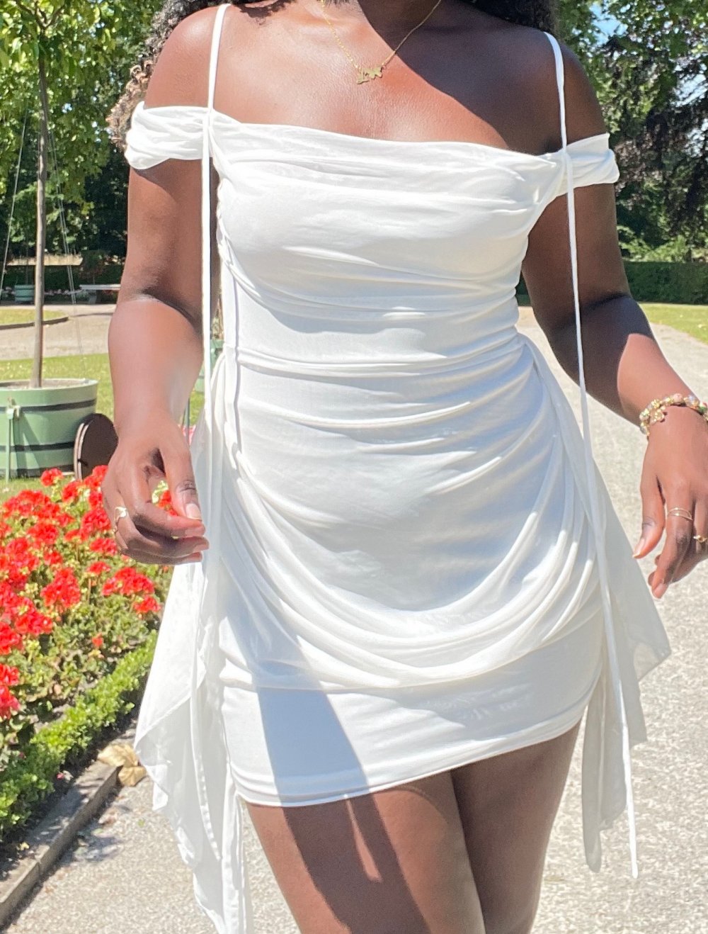 ärmelloses Minikleid mit Rüschen
