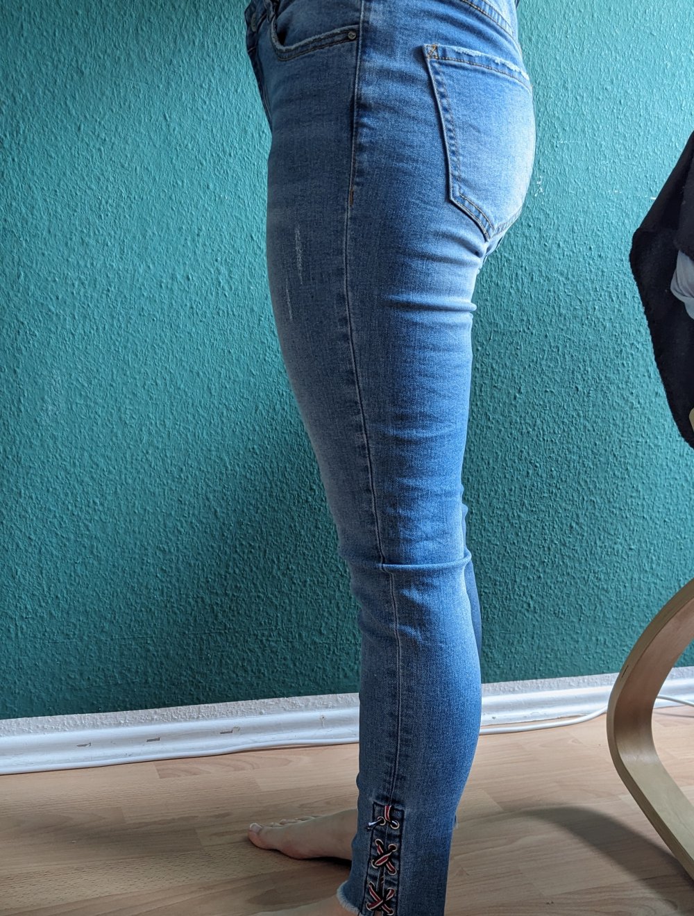 Blaue Jeanshose