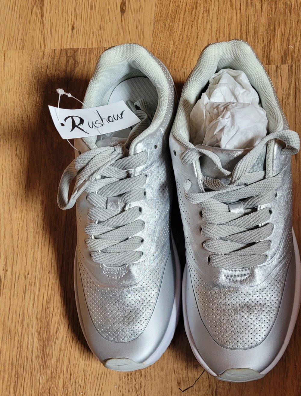 Sneaker