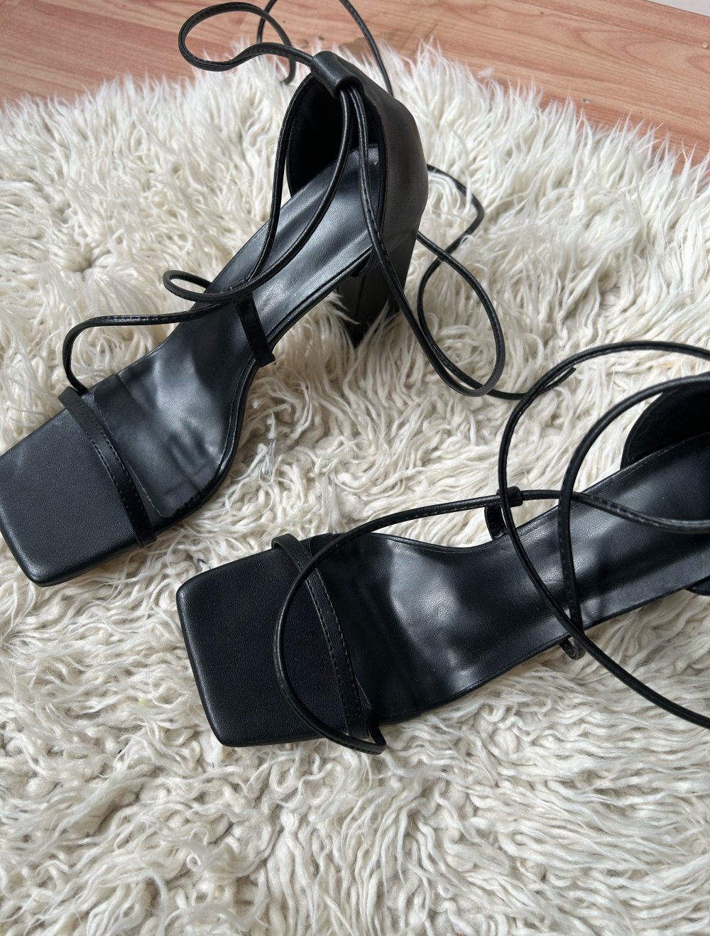 Hohe Schuhe Größe 42