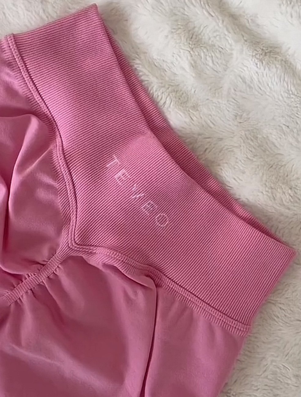 Teveo Shorts
