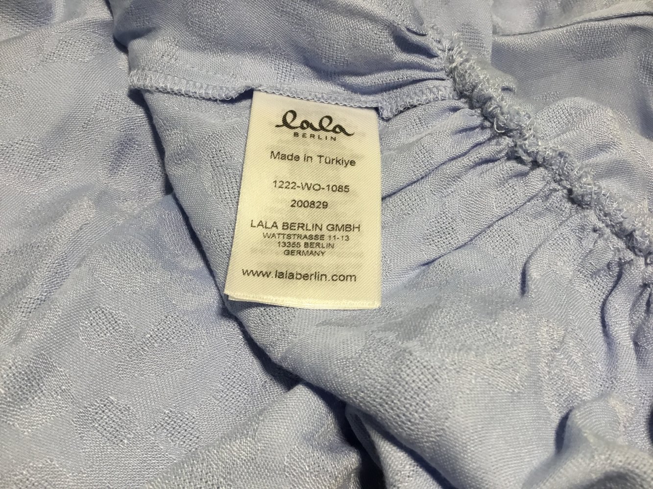 Neu! Sommerkleid von Lala Berlin in hellblau