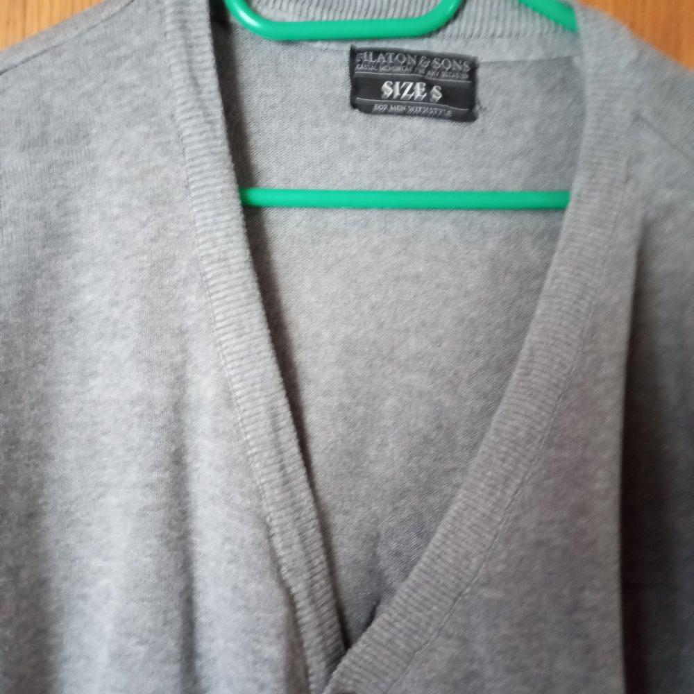 Leichte Strickjacke