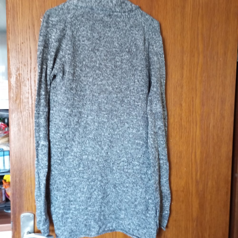 Leichte Strickjacke