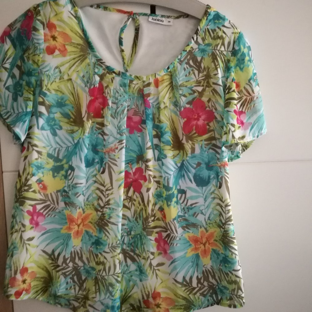 leichte Sommerbluse