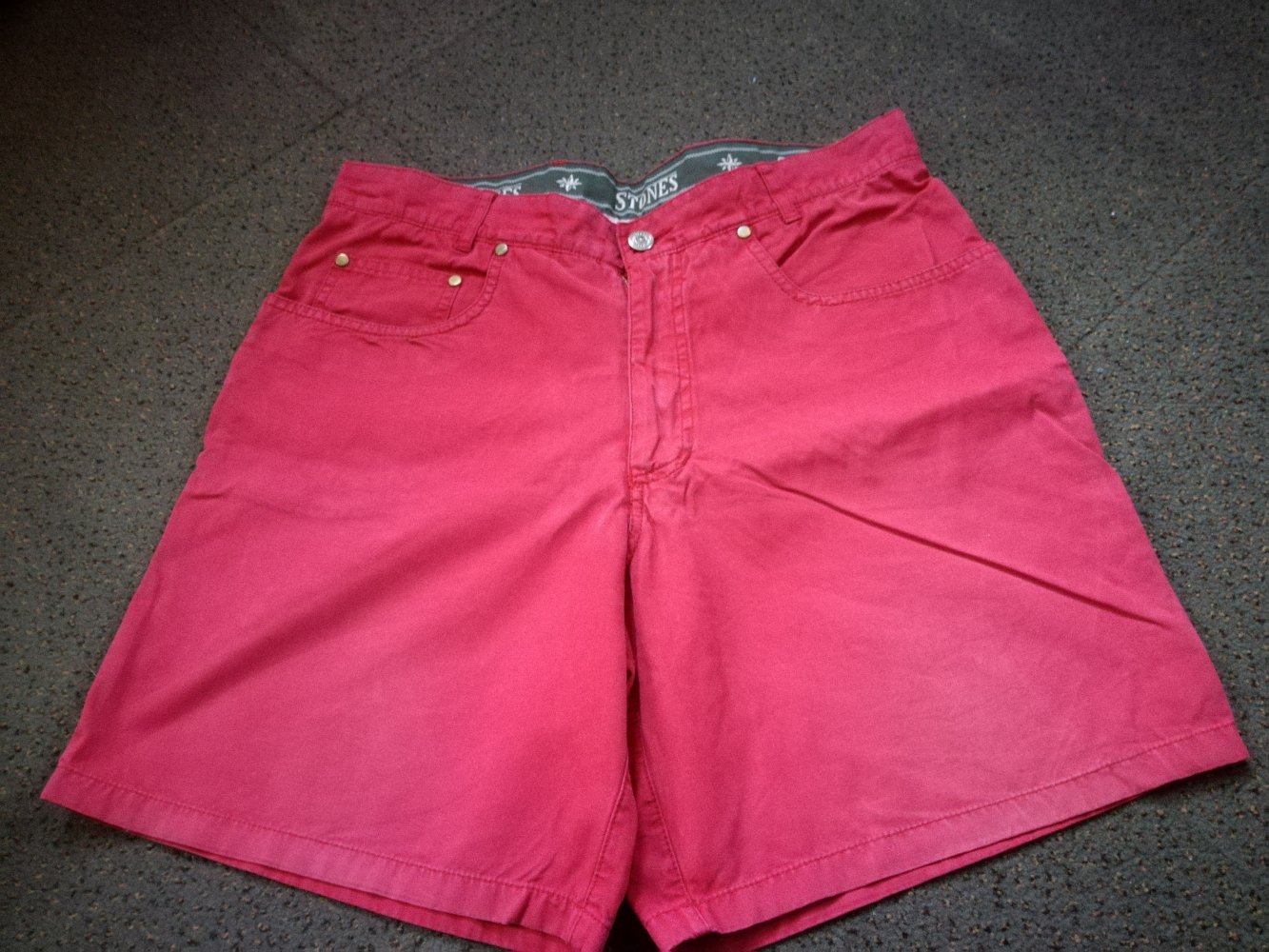 rote Shorts
