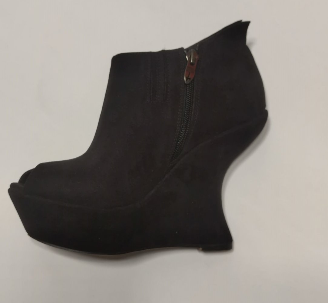 Peeptoes von Tamaris, schwarz, Größe 37