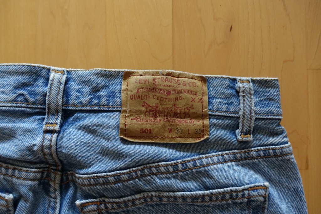 Original Levi's 501 33 30 Hell Blau
