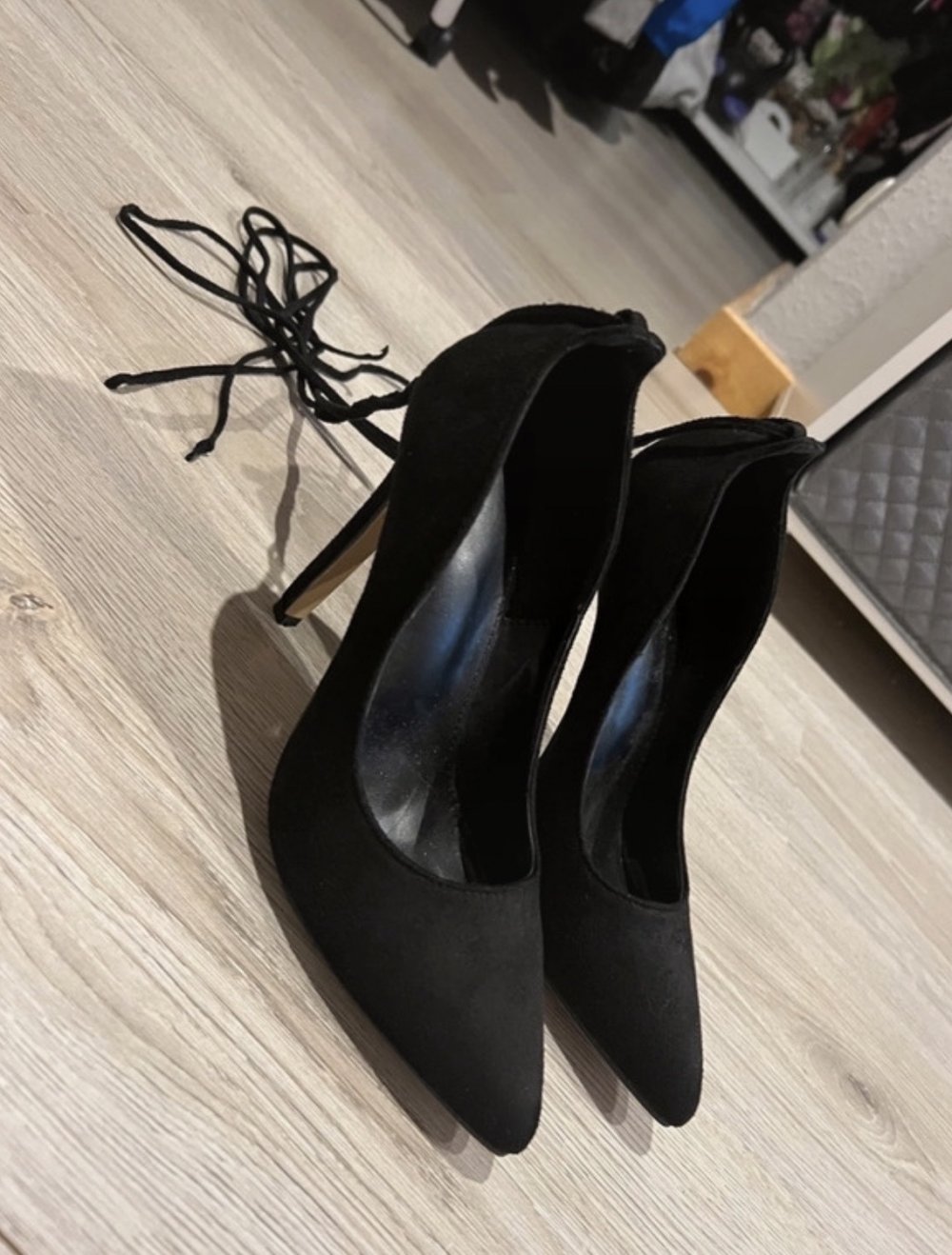 Neue High Heels