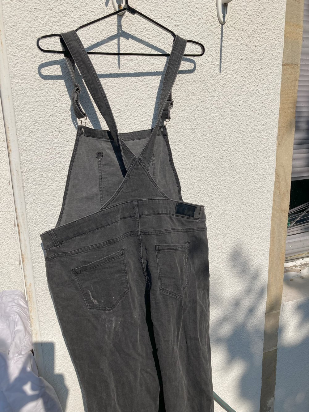 Latzhose in anthrazit