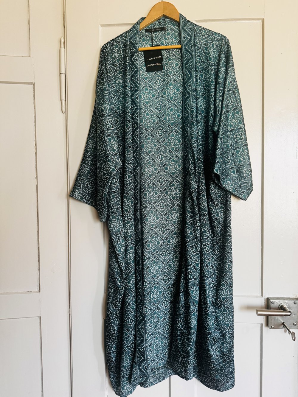 Kimono mit Seide, neu