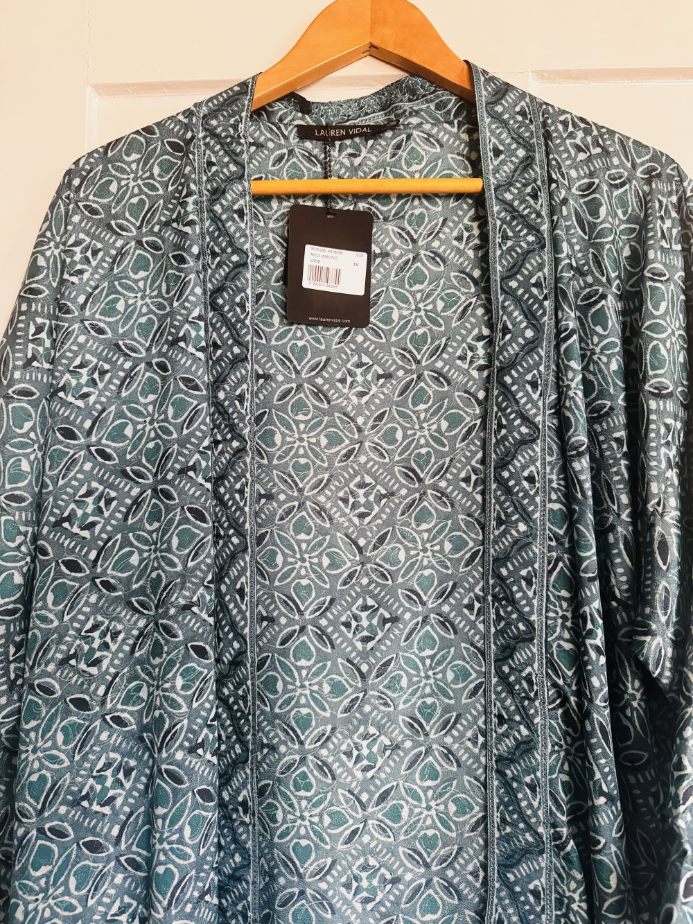 Kimono mit Seide, neu