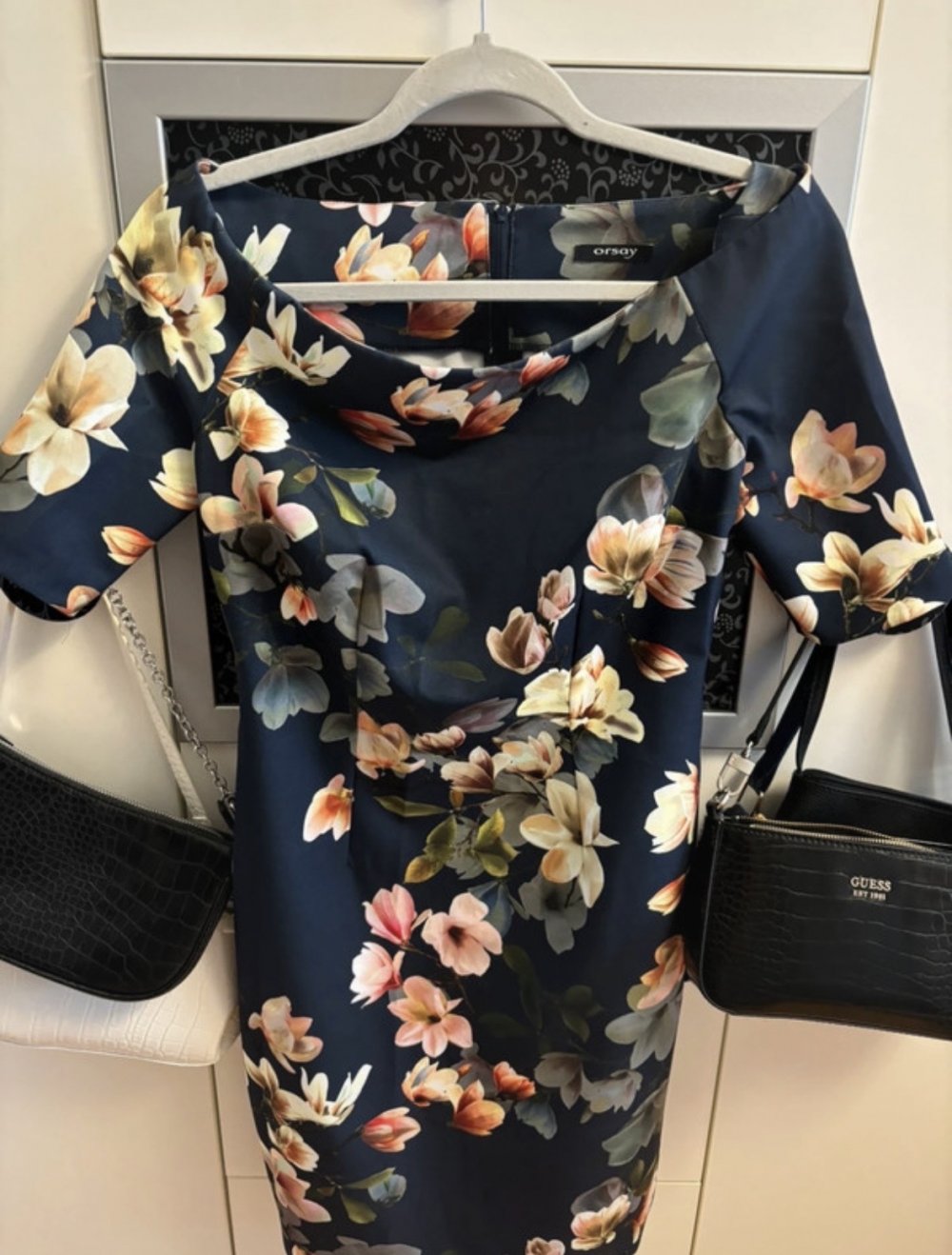 Kleid mit Blumen