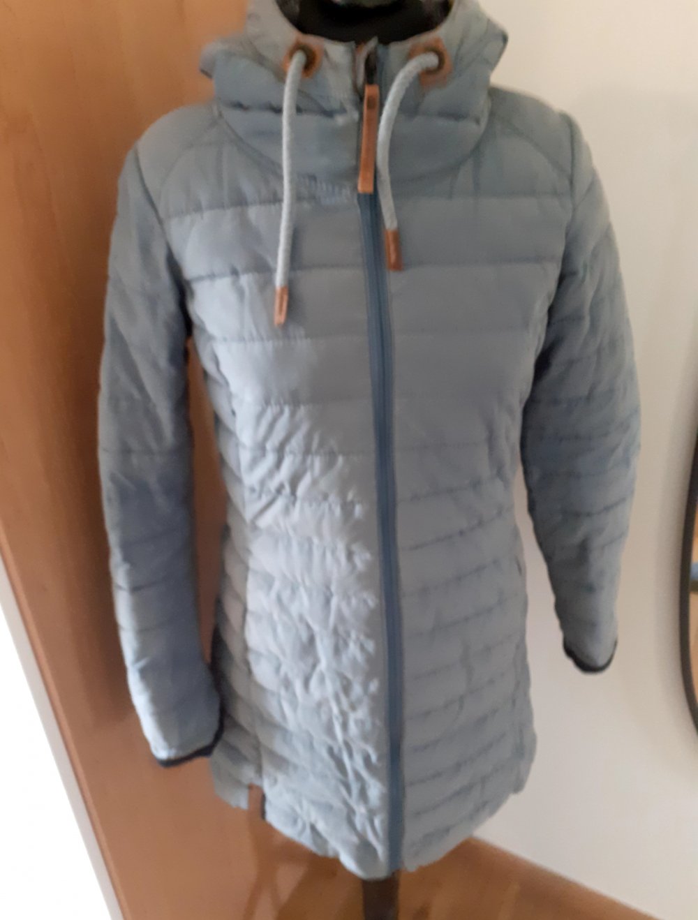 Naketano Damenjacke Mantel blau s 36 Anker-Innenfutter brave new world Schnizzel Dizzel Popizzel
Wintermantel mit Lederdetails
Warm gefüttert
Eule
Baumwolle