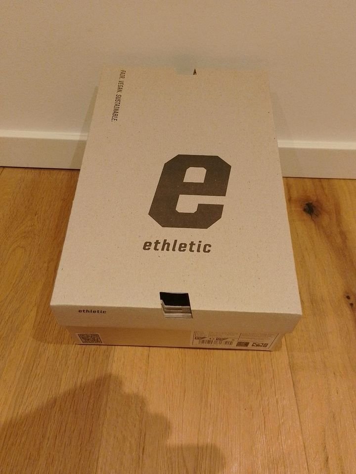 ETHLETIC Sneaker -- Fair. Vegan. Sustainable. -- *NEU* 42 / 8 grau keine Converse Chucks eher 41