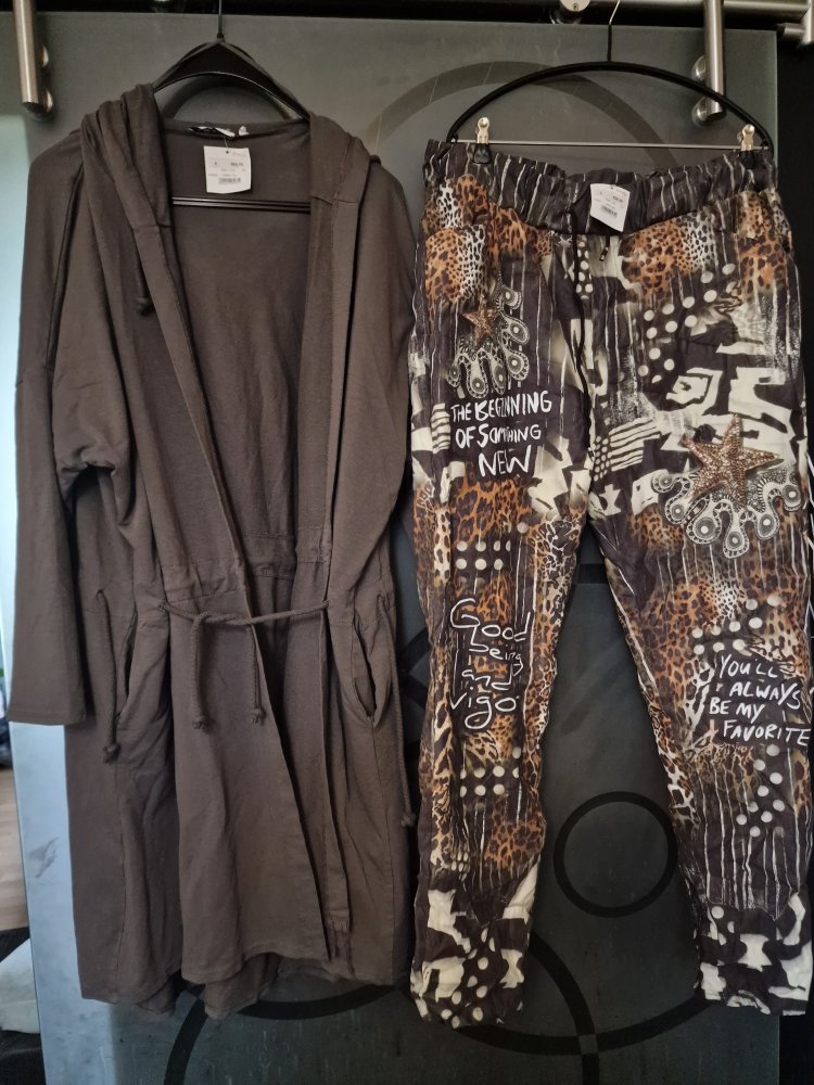 Mittelbrauner Mantel aus Sweatstoff von Tredy Gr. 48, ungetragen