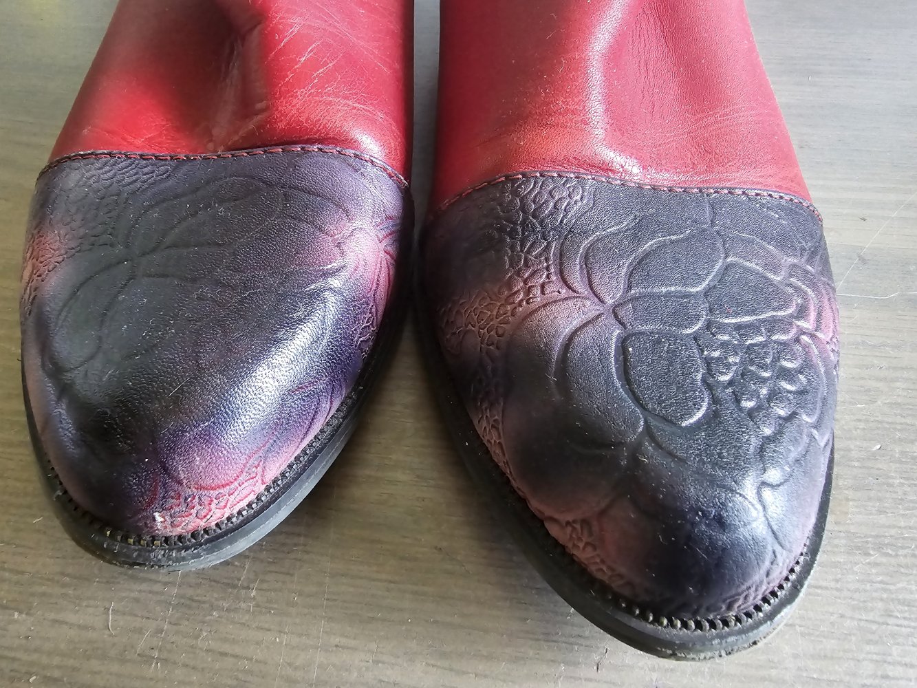Rote Stiefeletten von Laura Vita Gr. 40