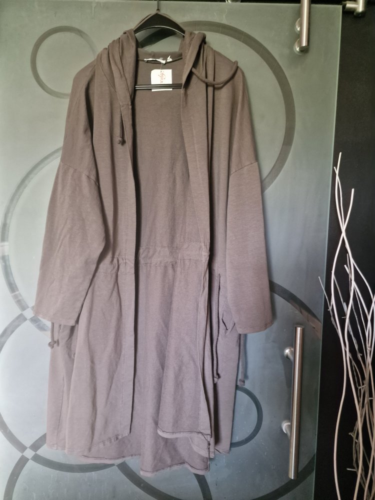 Mittelbrauner Mantel aus Sweatstoff von Tredy Gr. 48, ungetragen