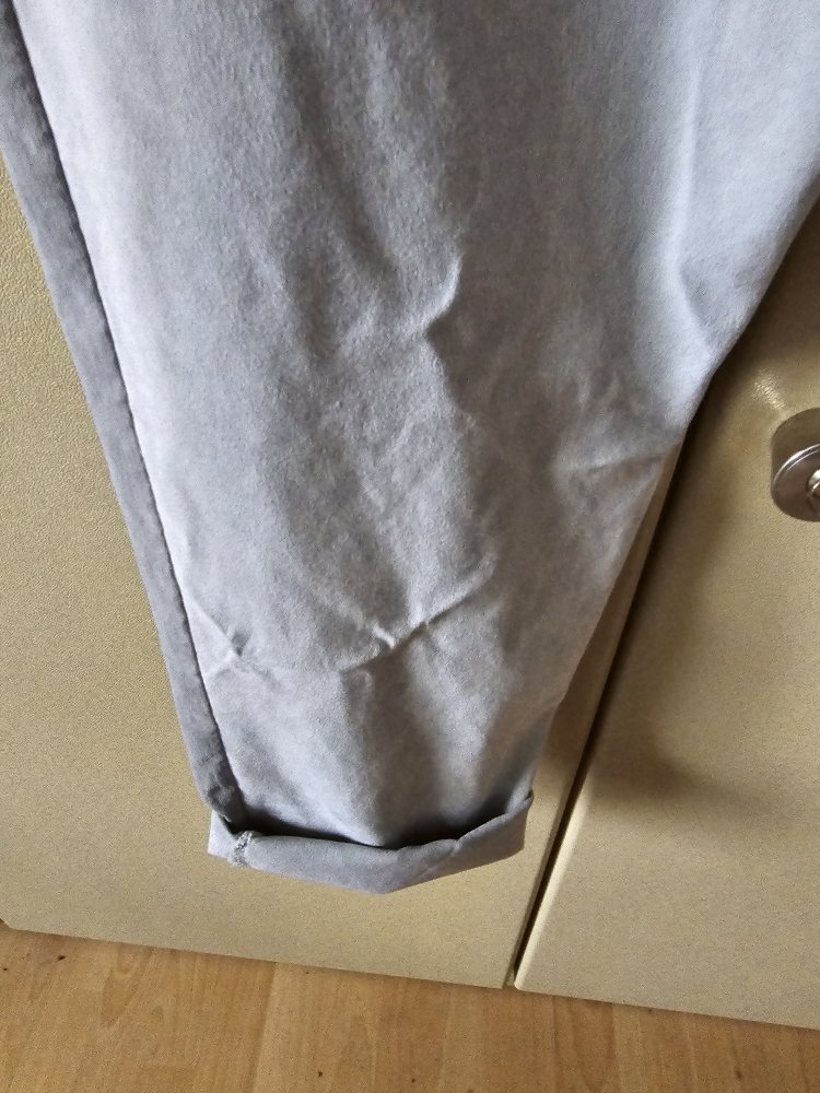 Tredy Zukauf Joggpant Gr. 48 in Silber, ungetragen