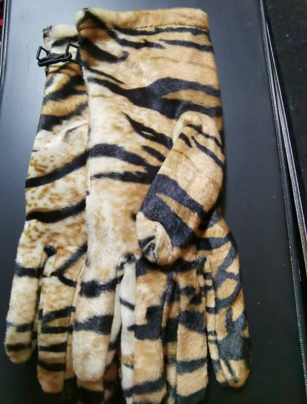 1 Paar Damen Handschuhe Leo Muster Gr M