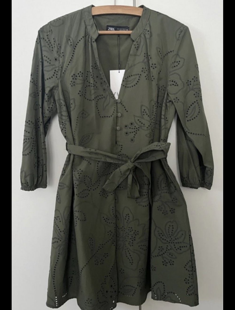 minikleid gr.S neu Zara mit Lochstickerei