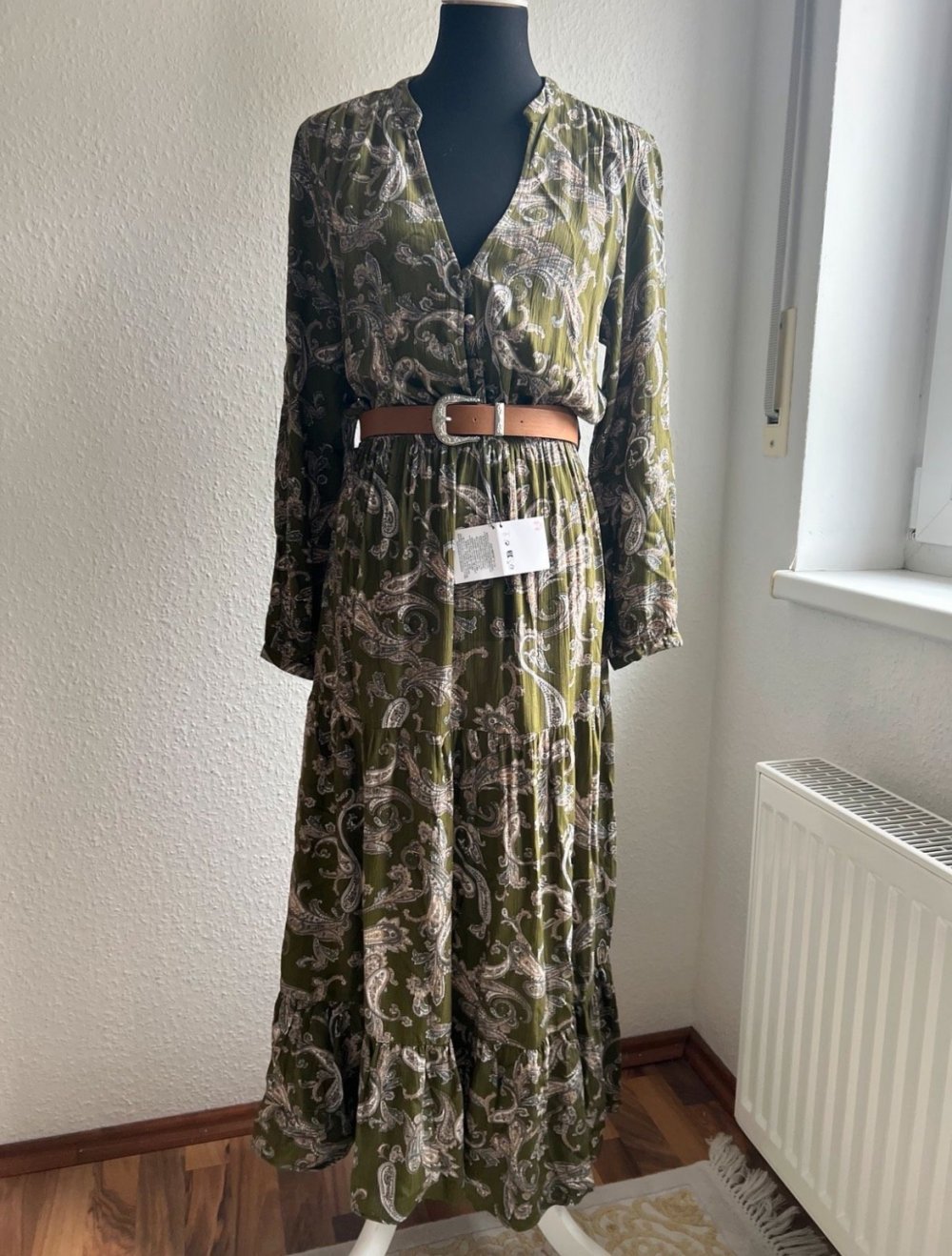 Damen Kleid gr.M neu Zara