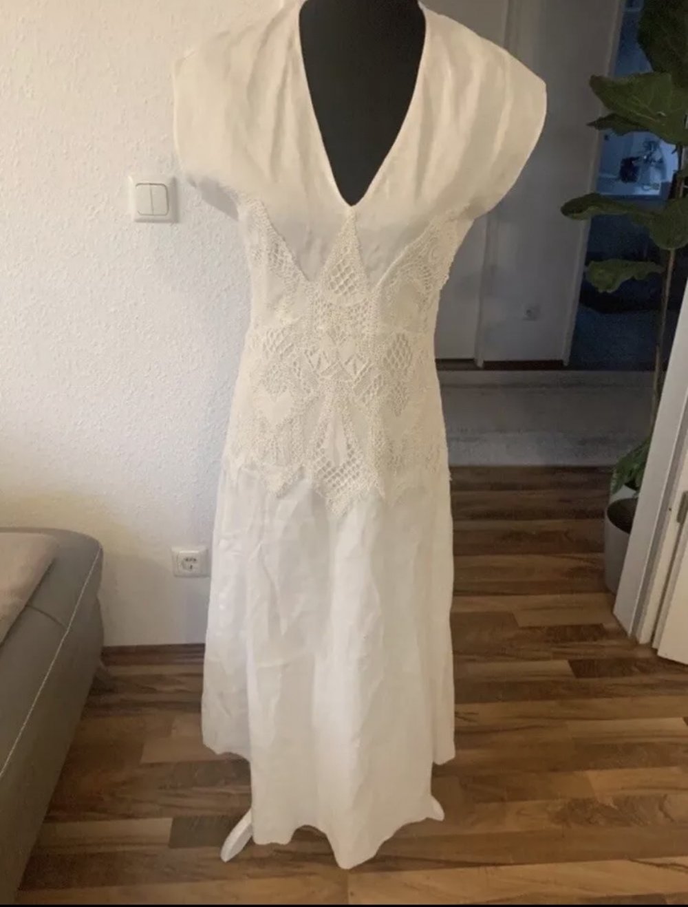 Leinenkleid spitzenkleid gr.S neu Zara