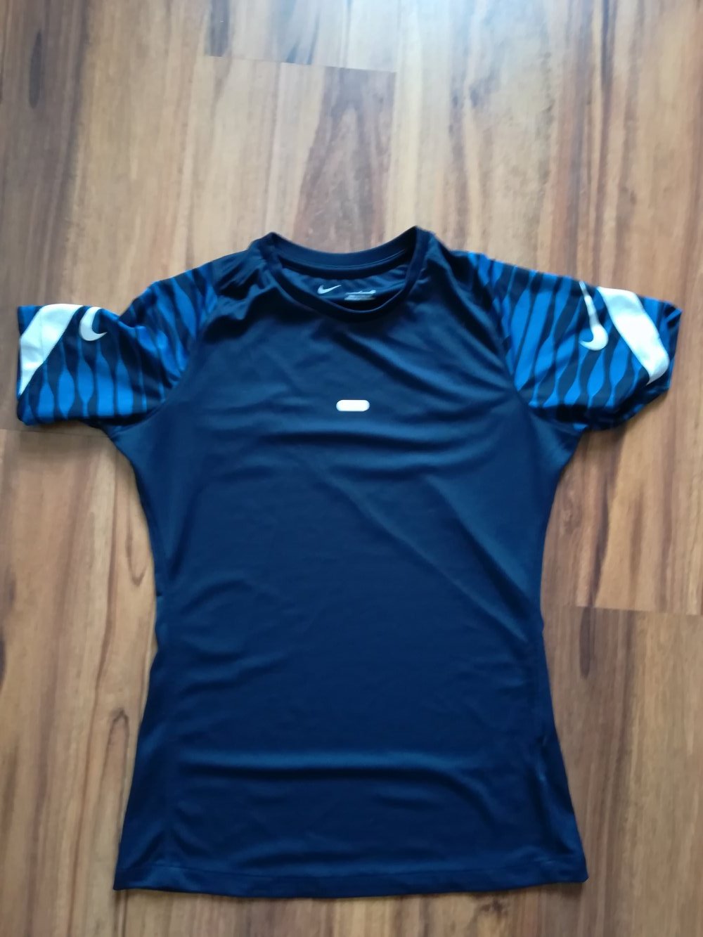 Sportshirt von Nike