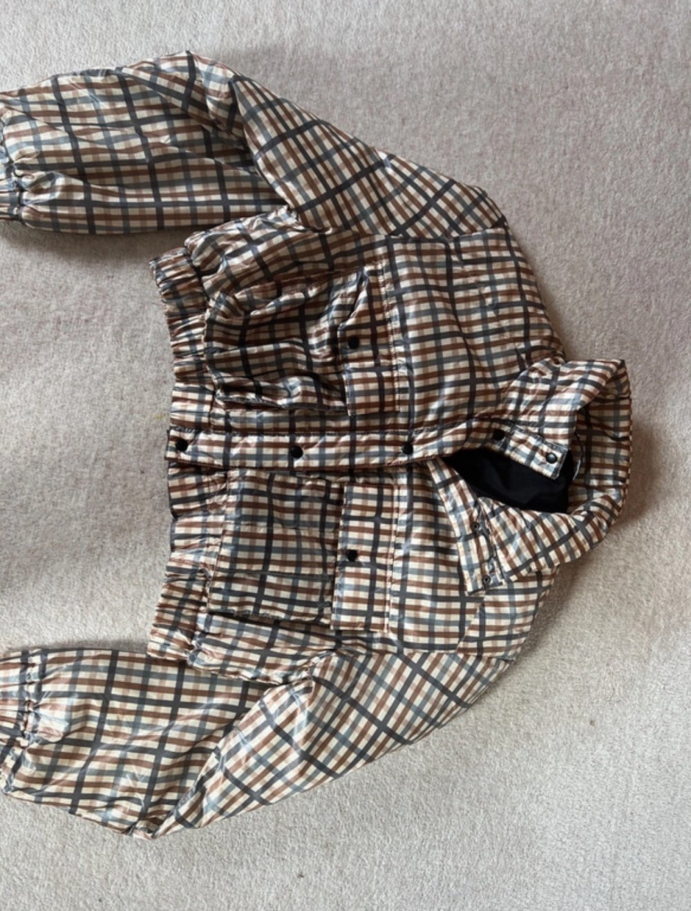 Kurze stylische puffjacke von Zara
