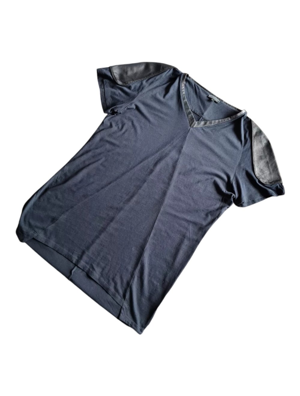 Herrenshirt der Marke Delusion