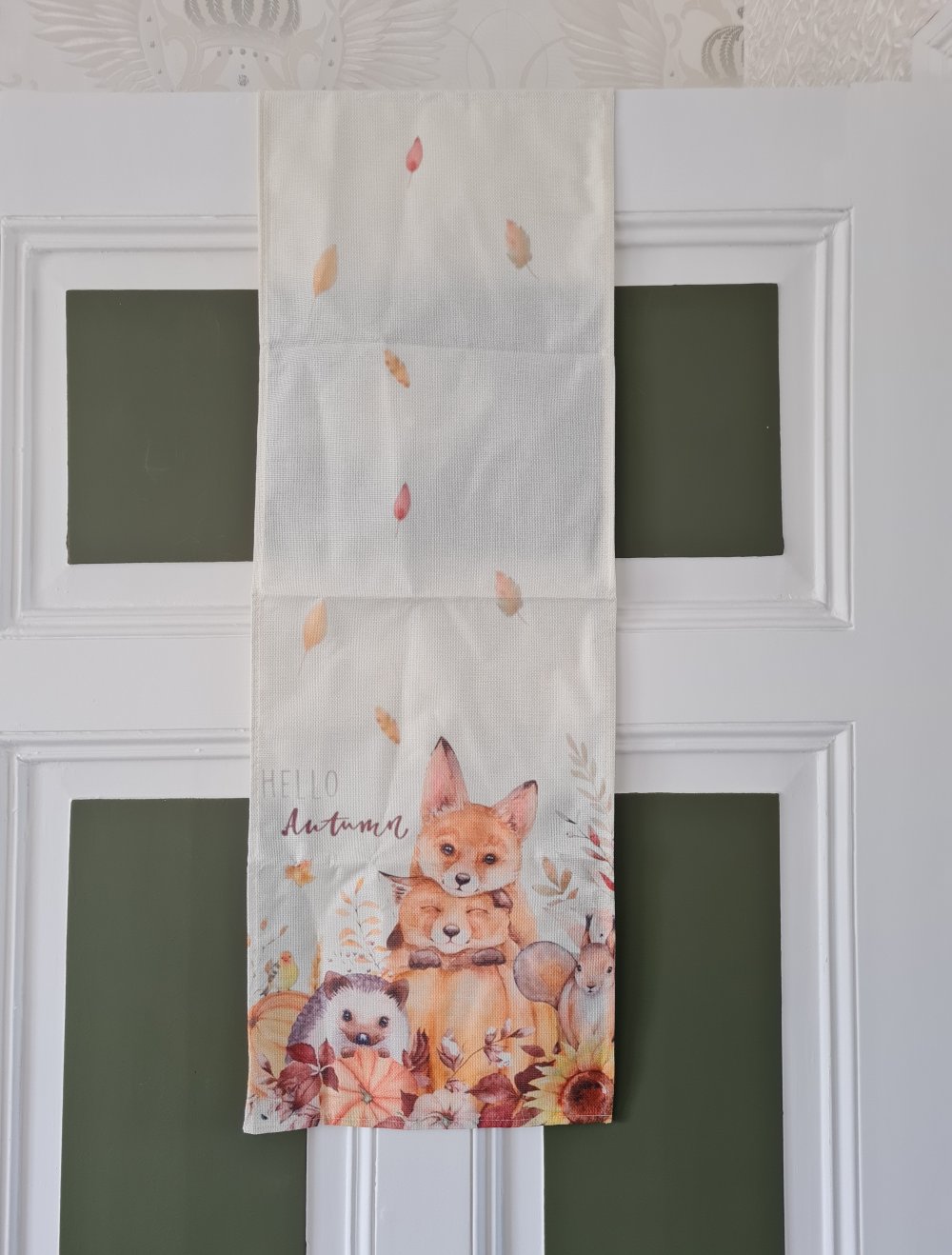 Tischläufer mit Fuchs und Igel