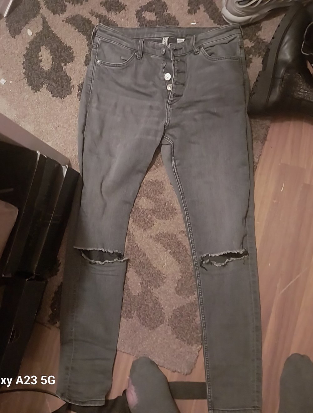 graue Jeans