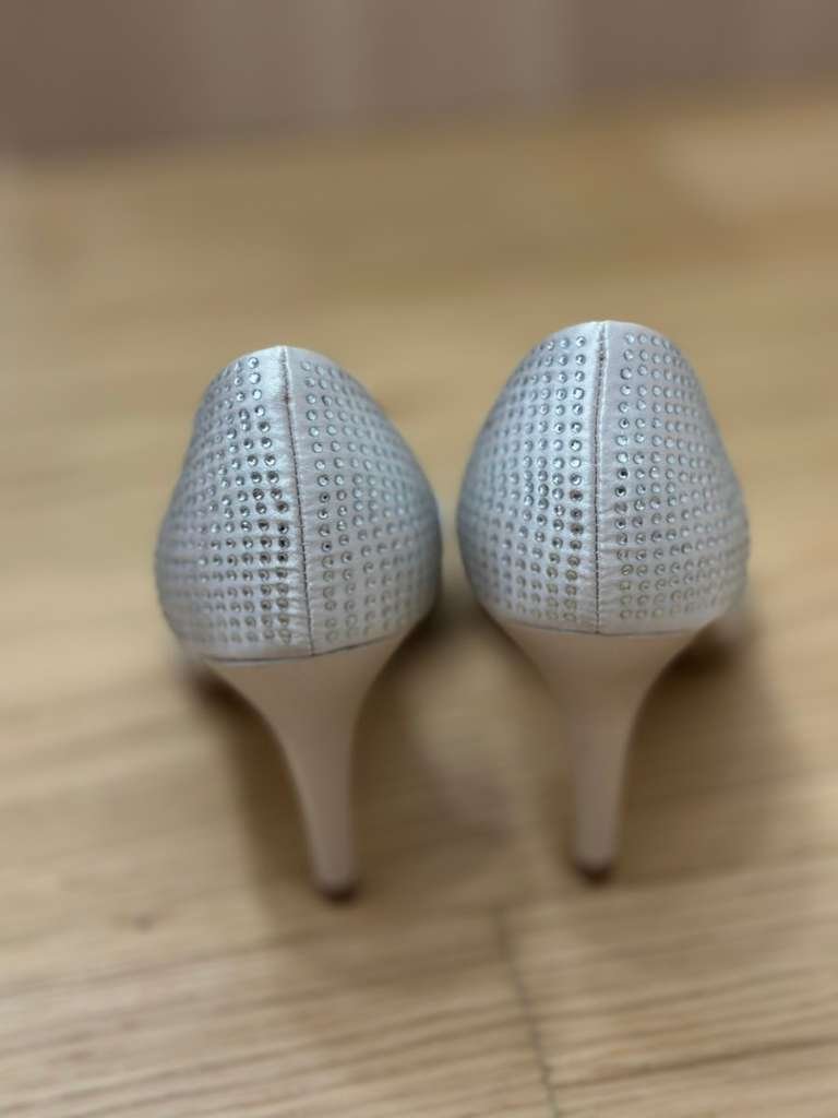 Wunderschöne Absatzschuhe