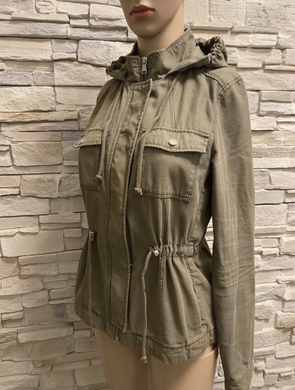Leichte Jacke von H&M Gr 34