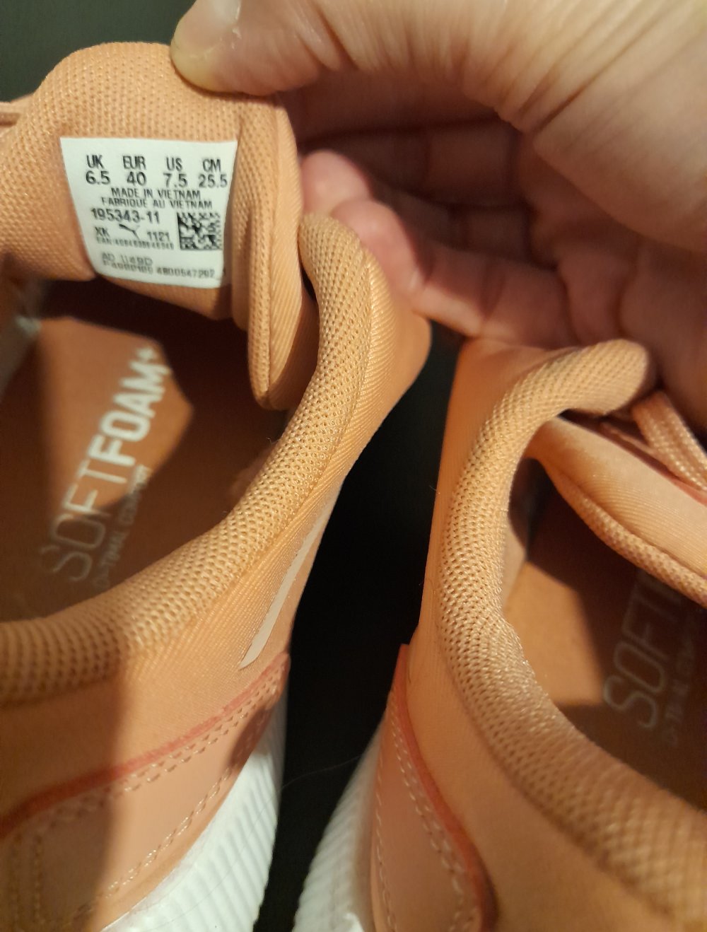 Rosa Puma Sneaker