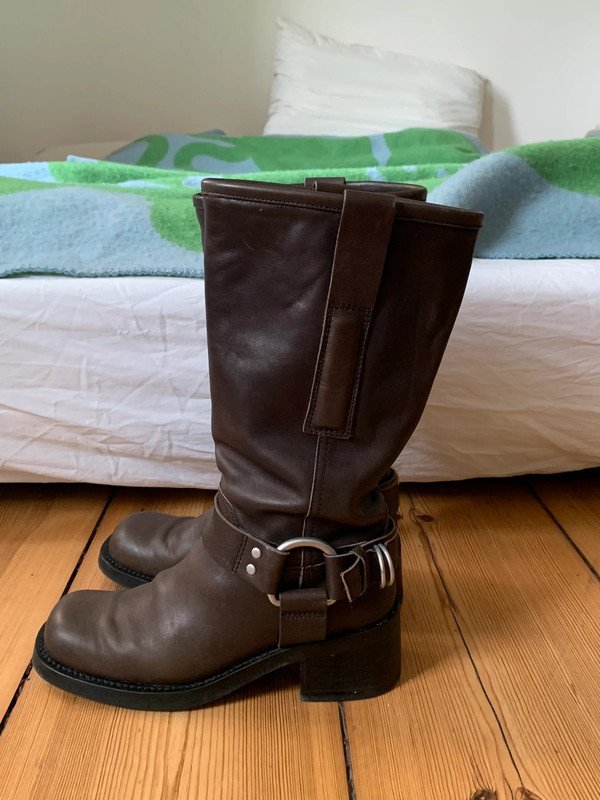Vagabond Atelier Nour Biker Boots