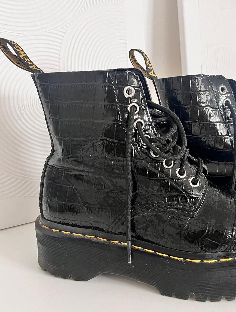 DR martens // 38