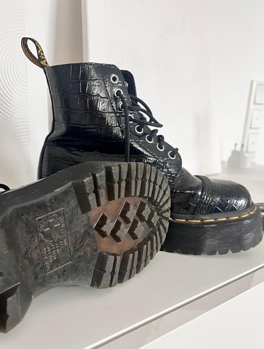 DR martens // 38