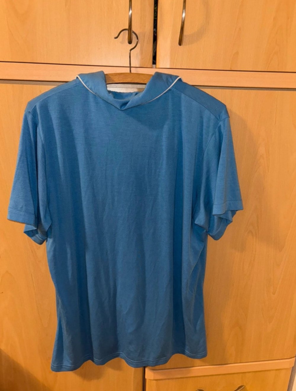 blauer Männer Pyjamaoberteil