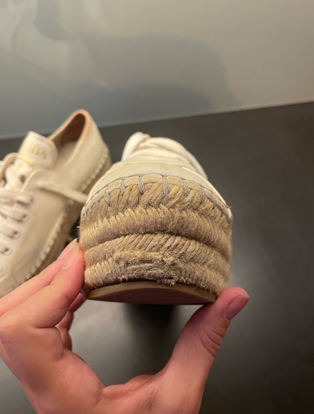 100% original Prada Ledersneaker