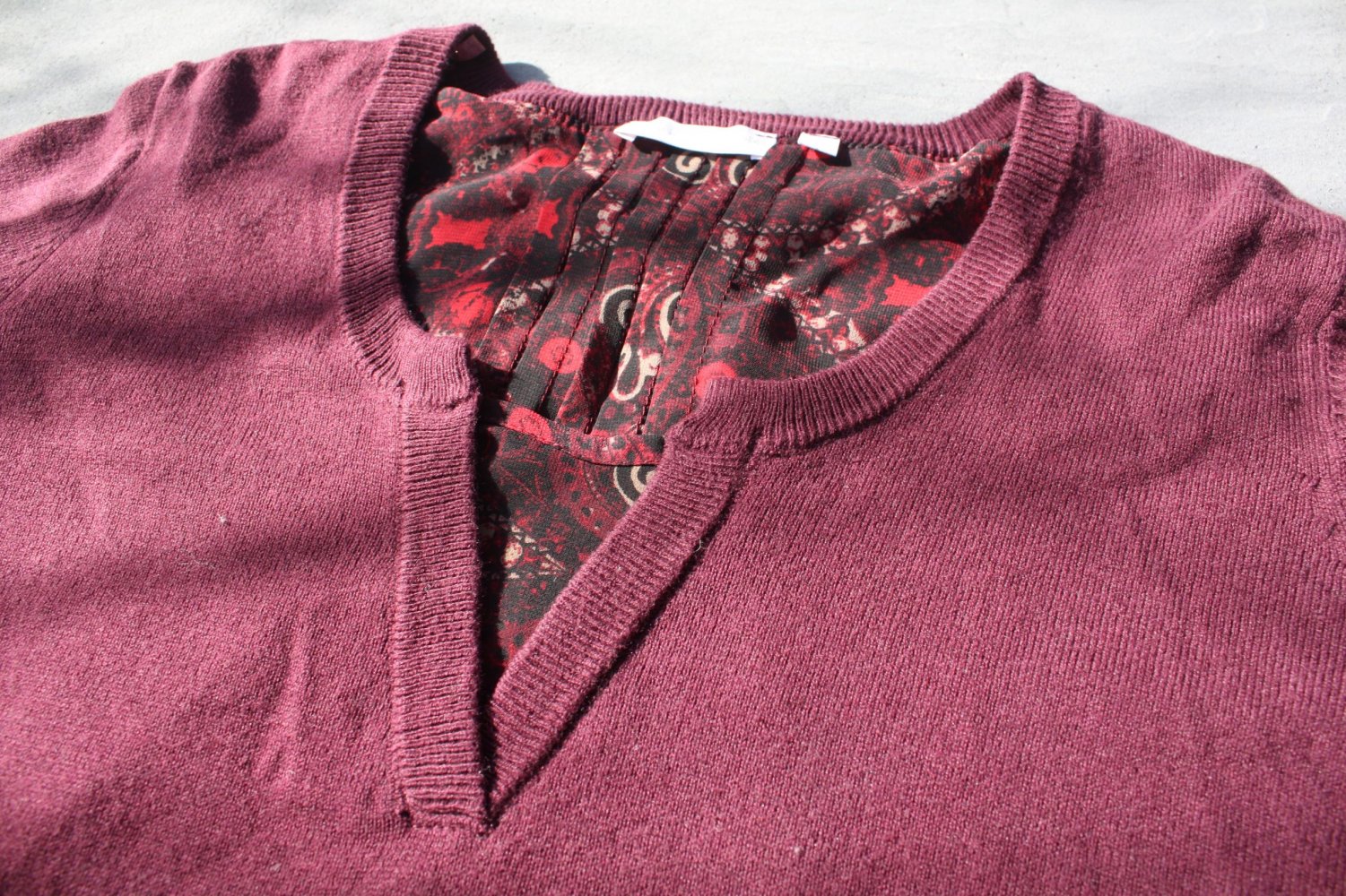 NEUER modischer Pulli mit Flatter-Blusen-Einsatz in Gr. 