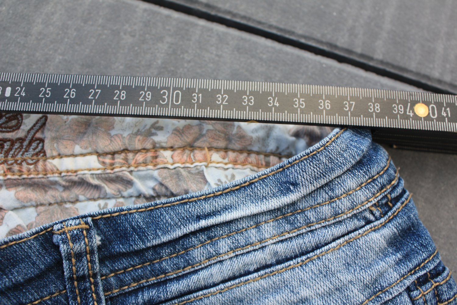 coole Original Freshmade Stretch-Jeans in Gr. M aus USA