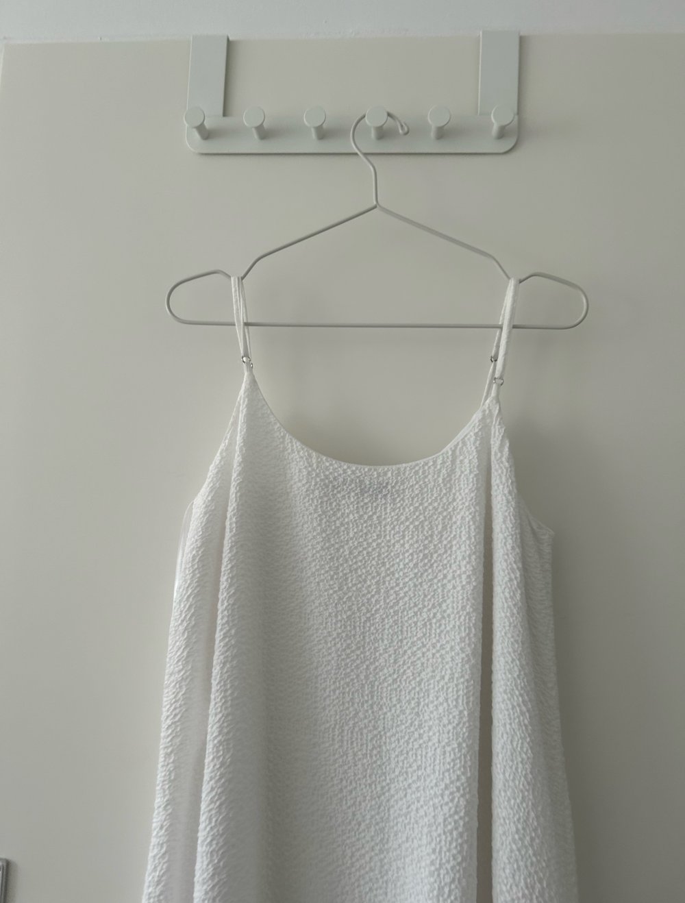 Weißes Ärmelloses Kleid