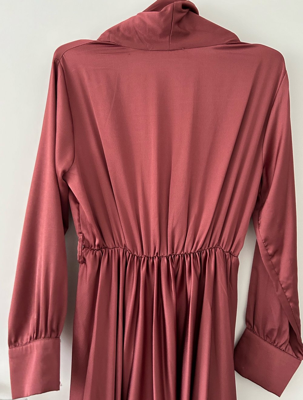 Satin Abendkleid