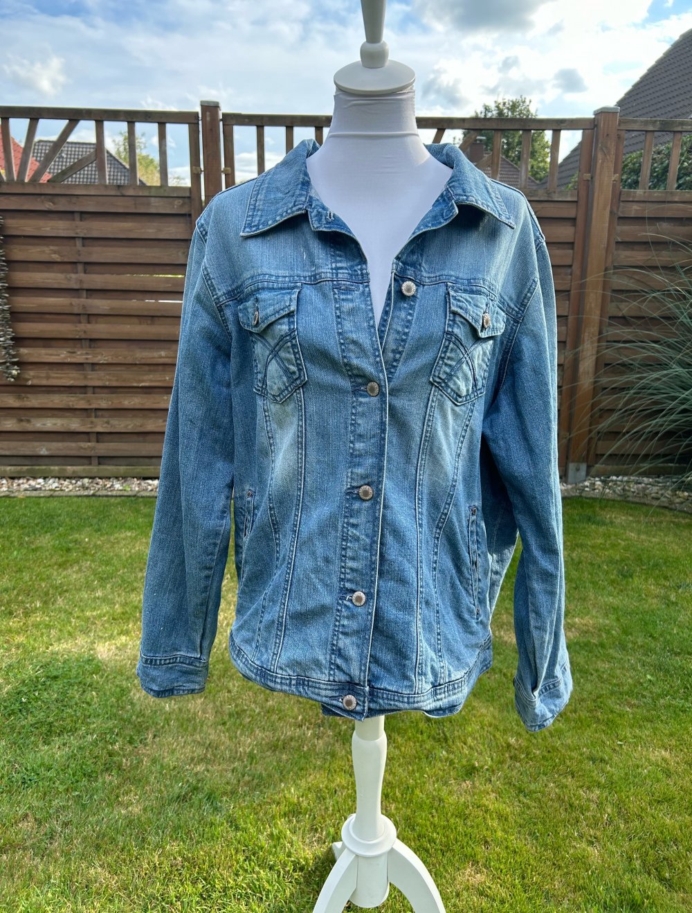dünne Jeansjacke