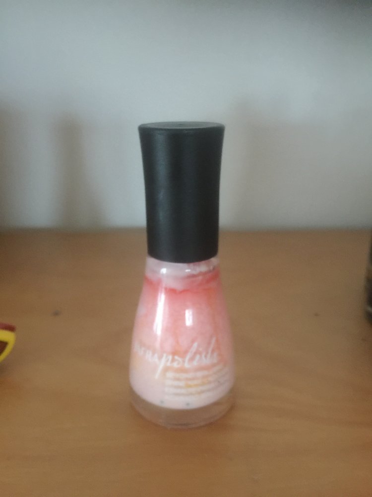 Einen Nagellack babydoll pink