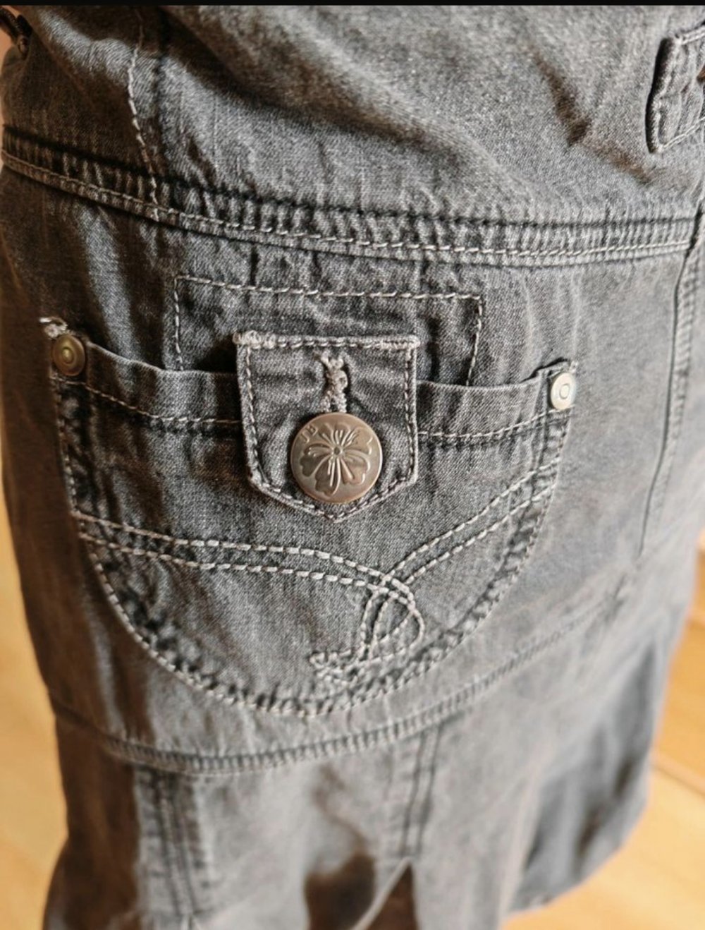 Jeansrock schwarz v. Sheego, Gr. 52 m. Reißverschluss, knielang